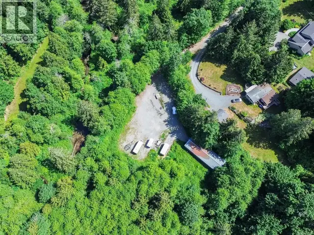 1935 waring Rd Cassidy, British Columbia in Commercial & Office Space for Sale in Nanaimo - Image 12