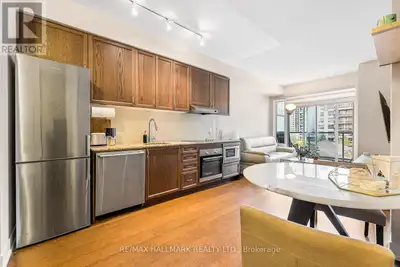 226 - 7 KENASTON GARDENS Toronto (Bayview Village), Ontario