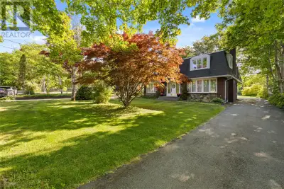 Set on an impressive 1.17 acres in the sought-after community of Topsail, Conception Bay South, this...