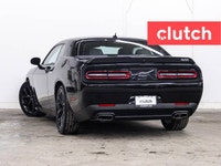 1 OWNER / Auto Dimming Rearview Mirror, Front Heated Seats, Ventilated Front Seats and more! Clutch... (image 5)