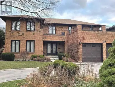 UNIT#2 - 23 PENNYCROSS COURT Vaughan (Islington Woods), Ontario