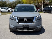 CARFAX Canada No Reported Accidents | SL Trim | 4WD | Boulder Gray Pearl Stand out in this stunning... (image 1)