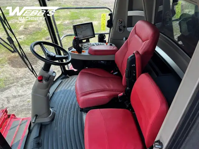 2024 Case IH 9250 Combine in Farming Equipment in Fort St. John - Image 17