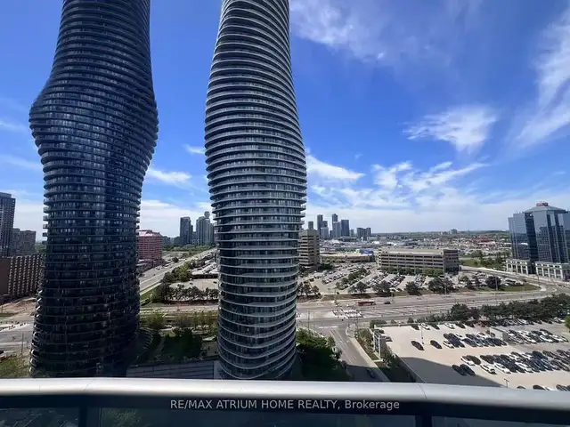 Beautiful 1 Bedroom + Den Condo in Condos for Sale in Mississauga / Peel Region - Image 7