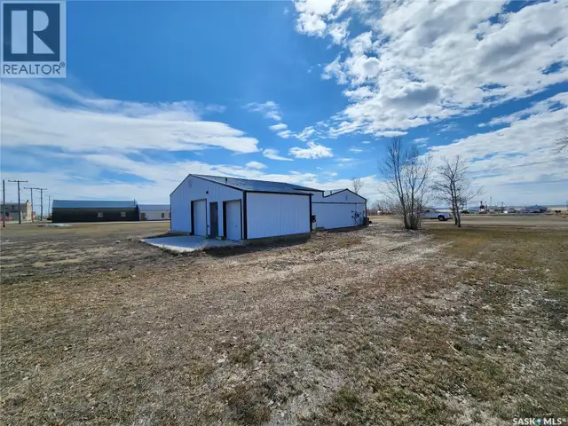 303 N Railway AVENUE Morse, Saskatchewan in Commercial & Office Space for Sale in Moose Jaw - Image 3