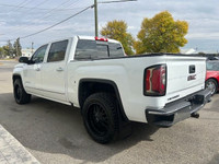 2018 GMC SIERRA SLT CREW CAB WITH AFTERMARKET WHEELS ALL SERVICES UP TO DATE WITH 47 SERVICE RECORDS... (image 6)
