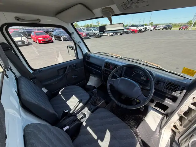 2004 Suzuki Carry in Cars & Trucks in Belleville - Image 15