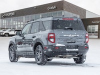 *Heated Seats, Power Seat, SiriusXM, Apple CarPlay, Android Auto!* Looking for off-roading capabilit... (image 4)