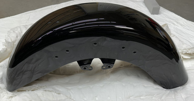 Brand New Genuine Harley Davidson OEM Vivid Black front fender. in Other in Saskatoon - Image 3