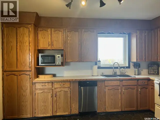 Kozmech Acreage Wallace Rm No. 243, Saskatchewan in Houses for Sale in Regina - Image 24