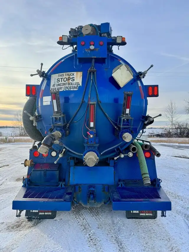 2012 KENWORTH T800 in Heavy Trucks in Saskatoon - Image 7