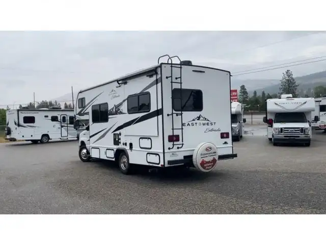 2023 EAST TO WEST Entrada 2200S in RVs & Motorhomes in Kelowna - Image 9