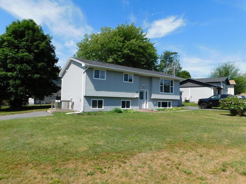 Lower Sackville/Lower flat/2bed/1bath/heat pump VIDEO TOUR! Long