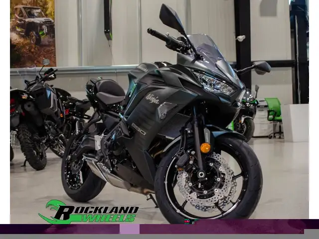 2025 Kawasaki NINJA 650 in Street, Cruisers & Choppers in Ottawa - Image 3