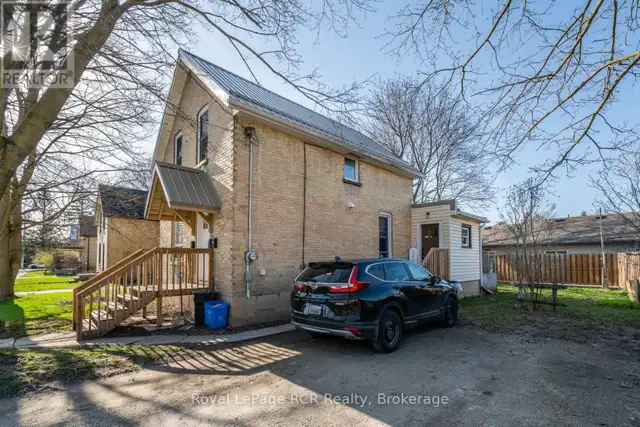 134 9TH STREET Hanover, Ontario in Houses for Sale in Owen Sound - Image 4