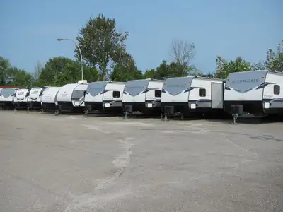 EASY FINANCING ON NEW AND USED RV'S AND BOATS! FULL FEATURED RV'S FROM $27. A WEEK- ALWAYS IN TUNE W...