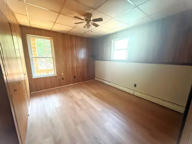 Unit A - 2 bedroom all inclusive - top floor! in Long Term Rentals in Sarnia - Image 5