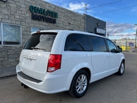 2019 DODGE GRAND CARAVAN SXT STOW N GO! NO ACCIDENTS, NO CLAIMS WITH GREAT SERVICE HISTORY! QualiTee... (image 4)