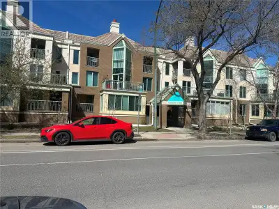 This beautiful condition second floor suite has hardwood floors through out living room, hall, kitch...