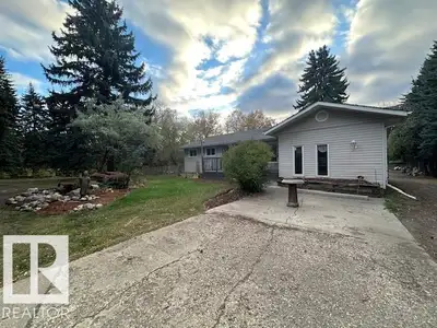 Potential for Future Development !!! Acreages don’t get any closer to Sherwood Park than this! This...