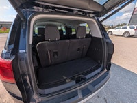 Come finance this vehicle with us. Apply on our website stonebridgeauto.com 2017 GMC Acadia SLE-2 wi... (image 5)