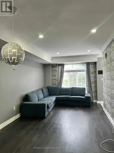 10 - 605 SHORELINE DRIVE Mississauga (Cooksville), Ontario