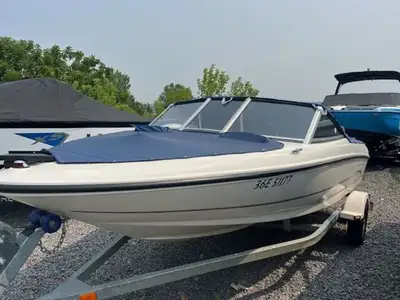 Bay Marine Sales 2005 Bayliner 185 Merc 3.0 135 hp. new cover, Minnkota trolling motor for the bow....