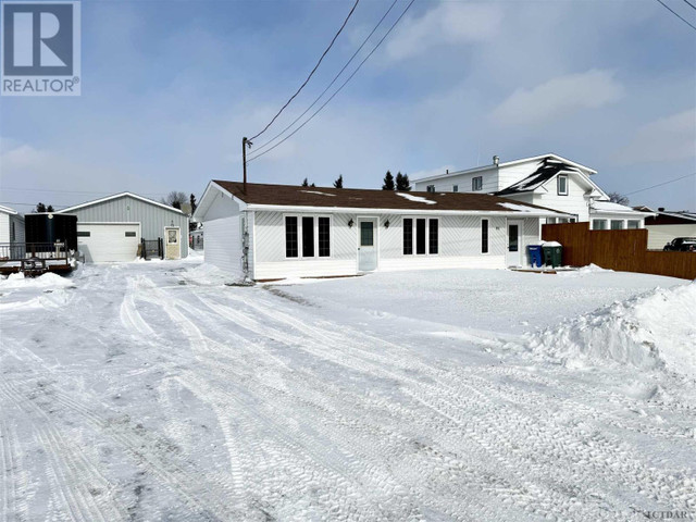 93 Highway 11 E Moonbeam, Ontario in Houses for Sale in Kapuskasing