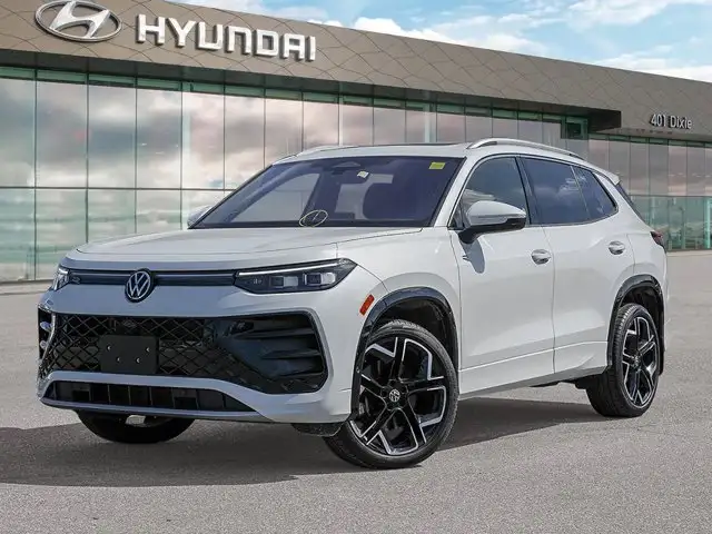2025 Volkswagen Tiguan Highline R-Line | 4MOTION | Pano Sunroof