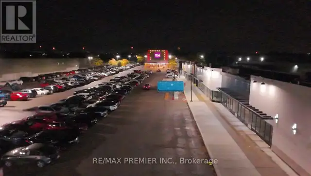 1, 2 - 171 SPEERS ROAD Oakville (QE Queen Elizabeth), Ontario in Commercial & Office Space for Rent in Oakville / Halton Region - Image 6