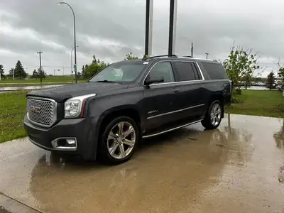 This GMC Yukon XL delivers a Gas/Ethanol V8 6.2L/ engine powering this Automatic transmission. ENGIN...