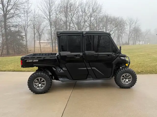 2024 CANAM DEFENDER LONESTAR HD10-BLACK! in ATVs in Dartmouth - Image 3
