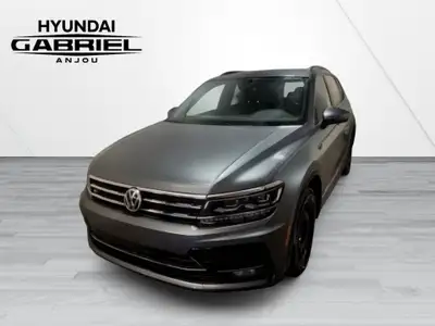 AUCUN ACCIDENT RAPPORTE A CARFAX - TOIT OUVRANT - CAMERA DE RECUL - BLUETOOTH - CUIR Comes equipped...