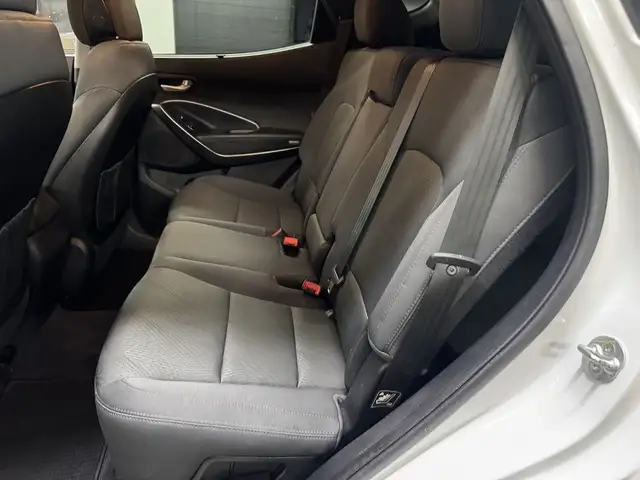 2017 Hyundai Santa Fe Sport AWD 4dr 2.4L Premium in Cars & Trucks in Longueuil / South Shore - Image 15