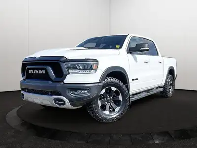 This Ram 1500 has a powerful Intercooled *Turbo Diesel* V-6 3.0 L/182 engine powering this Automatic...