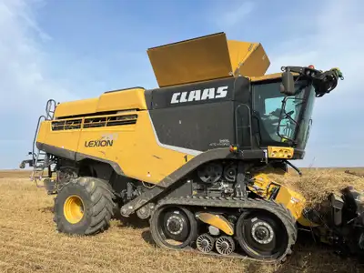 1275sephrs, Front Tracks, Mitas 750/65R26 Rear Tires, Auger For 45' Header, Fine Cut Chopper, Twin P...