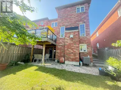 61 AIKENHEAD AVENUE Richmond Hill (Westbrook), Ontario