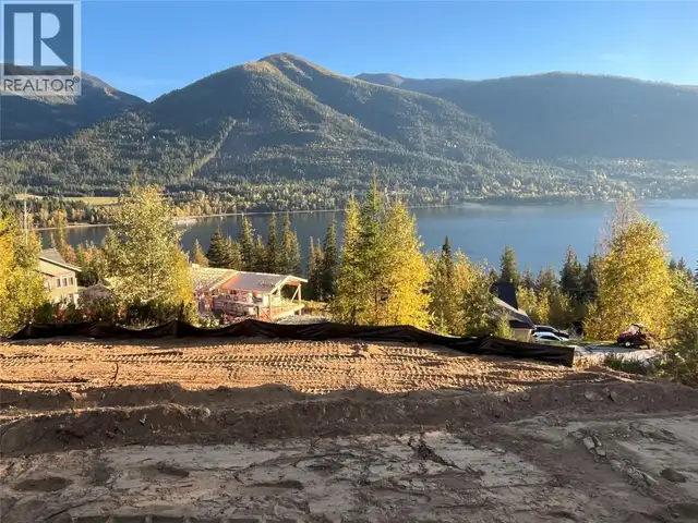 155 Lakeview Drive Nelson, British Columbia in Land for Sale in Nelson - Image 5