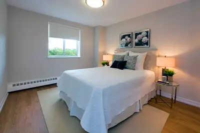 1 Bedroom for Rent in Niagara Falls! Steps to Lundy's Lane!, View more