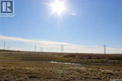 Industrial space on Horsey Road in Shaunavon. With 2.11 acres endless opportunities await you in thi...