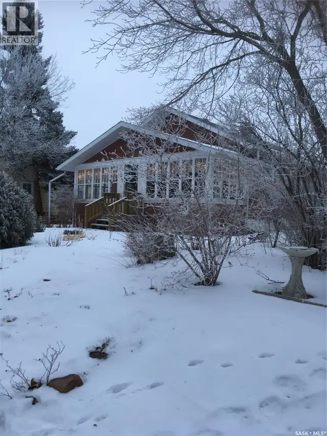 625 Centre STREET Shaunavon, Saskatchewan in Houses for Sale in Swift Current - Image 31
