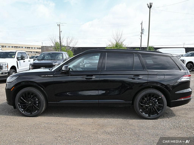 2025 Lincoln Aviator Reserve in Cars & Trucks in Edmonton - Image 3