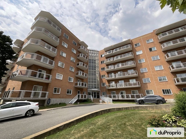 $419,900 - Condominium for sale in Anjou — photo 1
