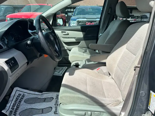 2012 HONDA ODYSSEY EX 8 PASSENGER $10999 W/SAFETY in Cars & Trucks in Ottawa - Image 11