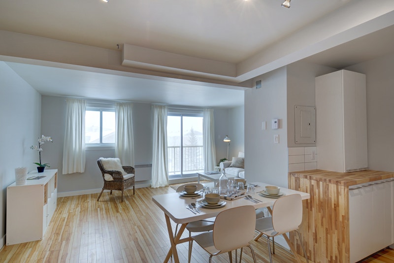 Grand 5 1/2 dans Vanier inclus Balcon Locations longue