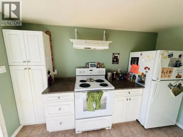 27-833 RANGE ROAD Whitehorse, Yukon in Houses for Sale in Whitehorse - Image 9