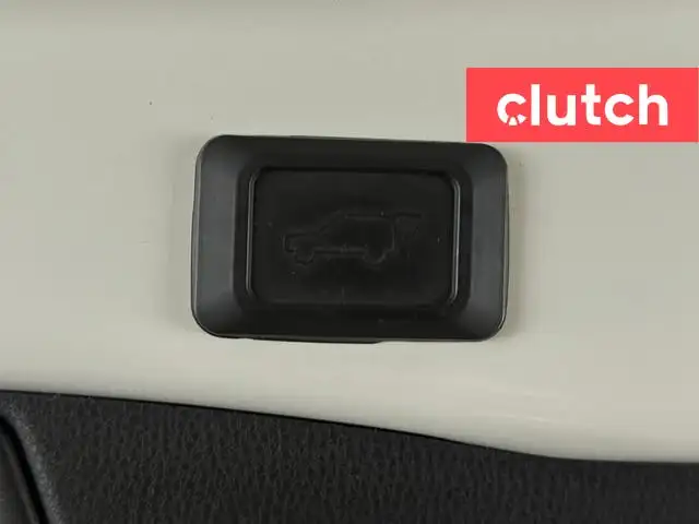 2019 Toyota RAV4 Limited in Cars & Trucks in Bedford - Image 41