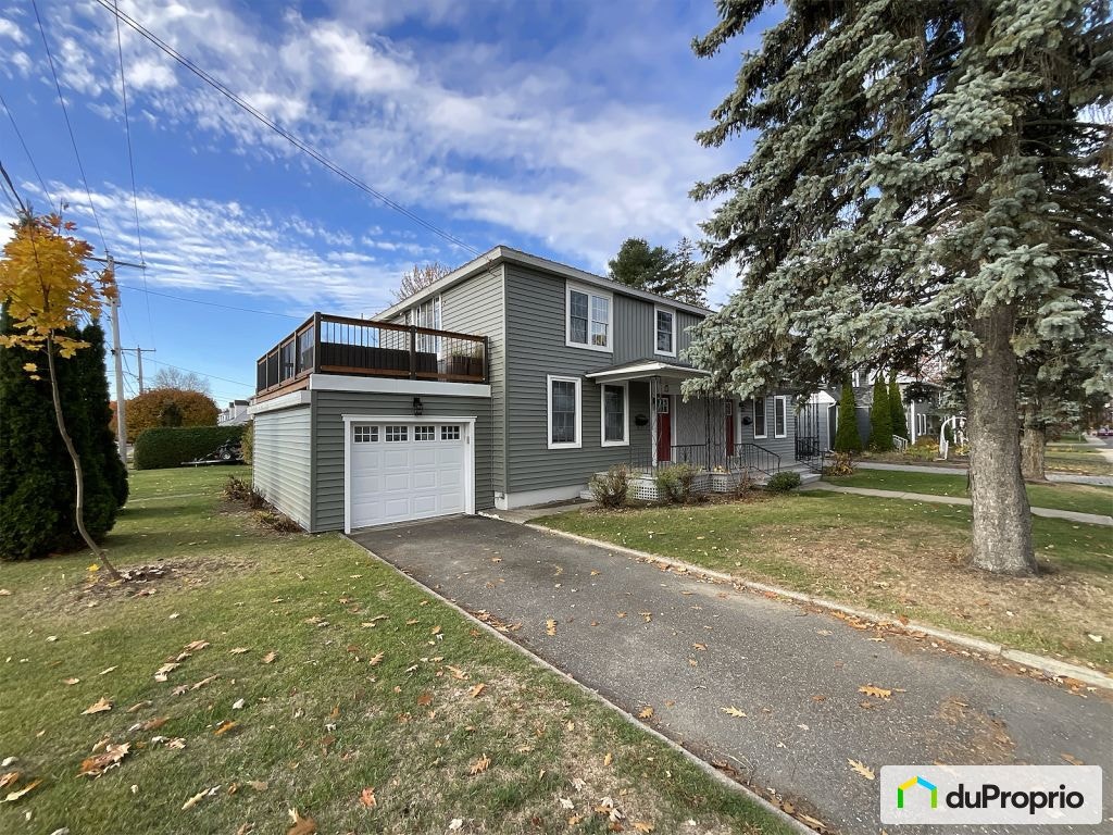 $599,750 - Duplex for sale in Sorel-Tracy — photo 1