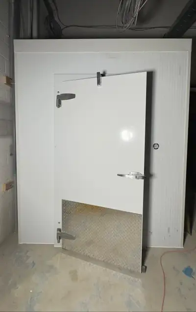 Insulated Building Panels, Walk In cooler Panels , or Walk In Freezer panels Walk-In Coolers, Freeze...