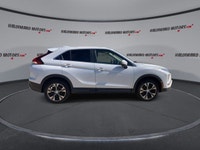 Wheels: 18 x 7J Alloy,Tires: P225/55R18,Body-Coloured Bodyside Cladding and Black Wheel Well Trim,Ra... (image 8)